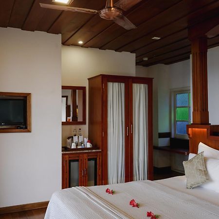 Hotel Spicetree Munnar Chinnakanal Esterno foto